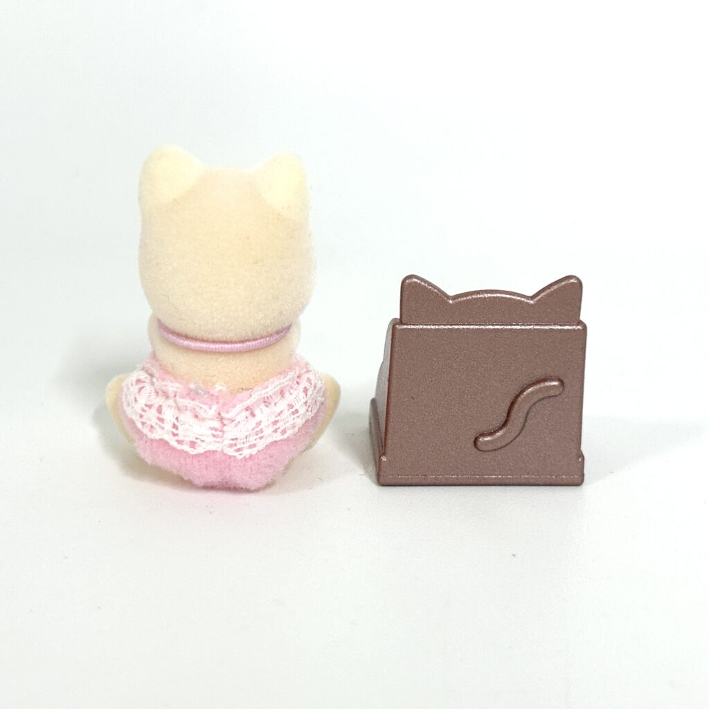 [used] Fluffy Dream Collection Baby Shopping Series Silk Cat Familymart Sylvanian Families Calico Critters
