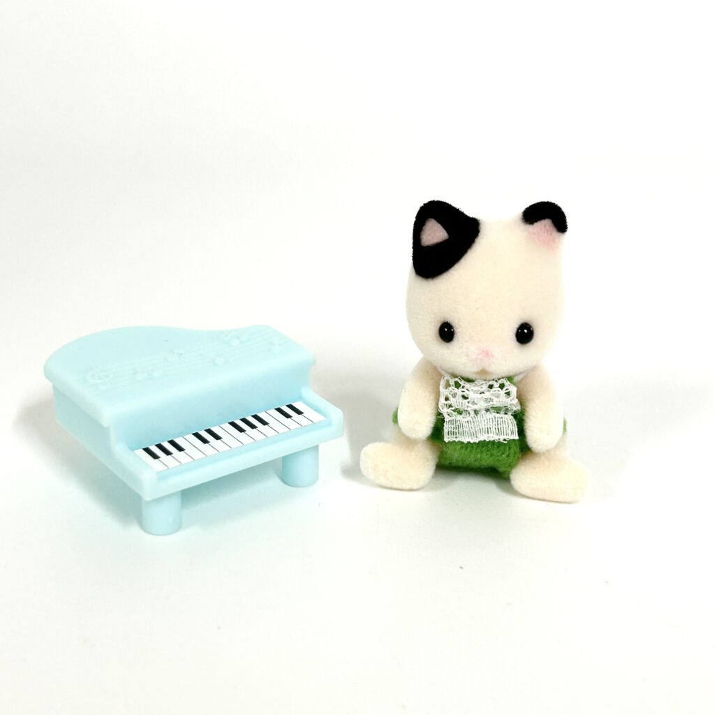 [used] Baby Recital Series 5 Charcoal Cat Piano Sylvanian Families Calico Critters