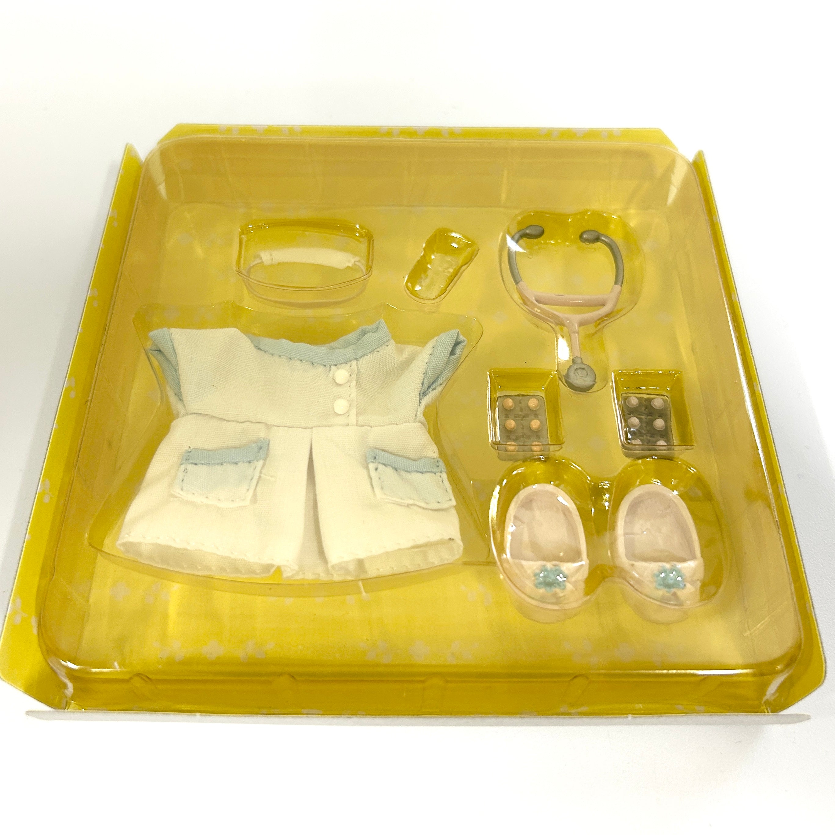 [used] Nurse Uniform For Mother 2003 H-10 Sylvanian Families Calico Critters