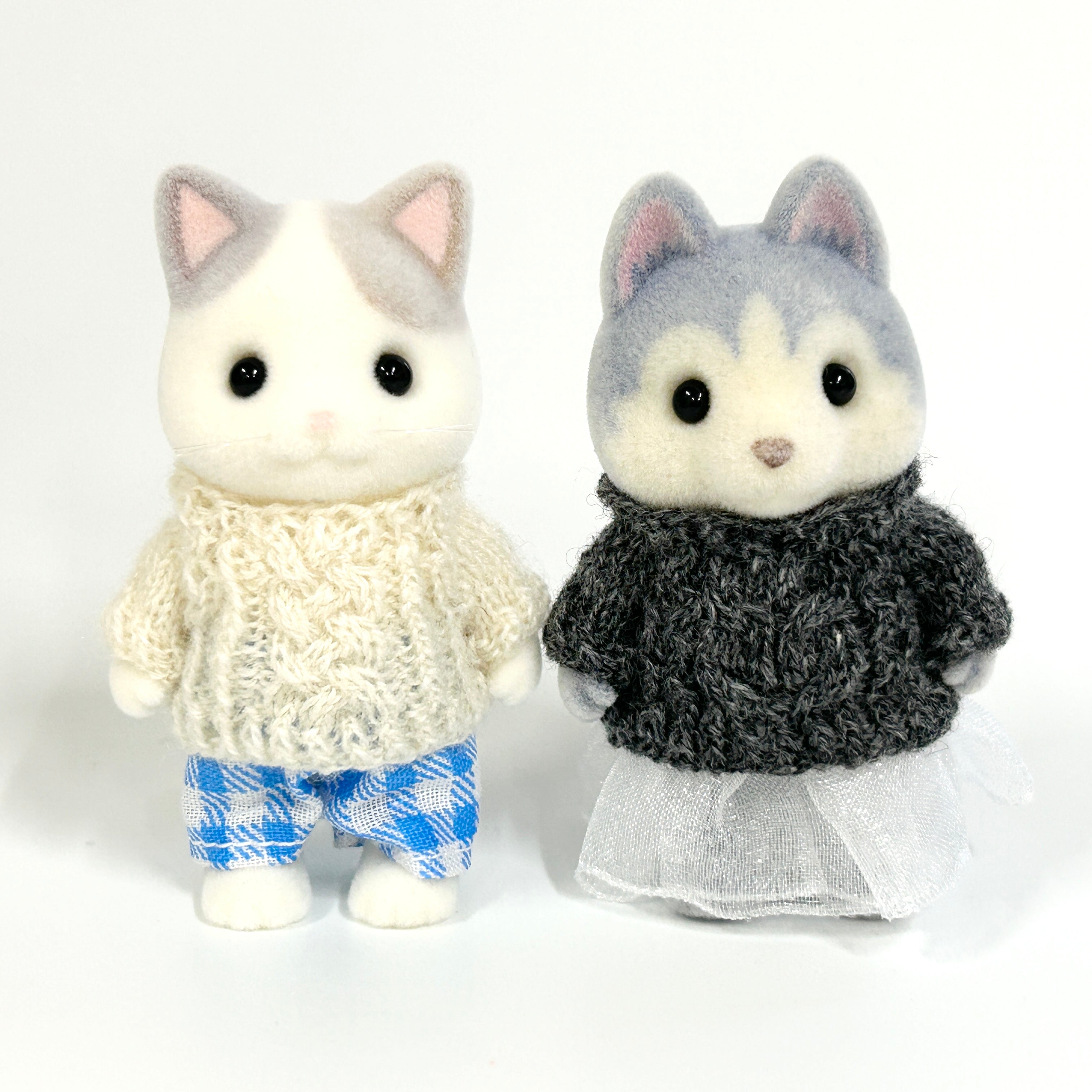 Cable Knit Sweater Set of 2 A Handmade