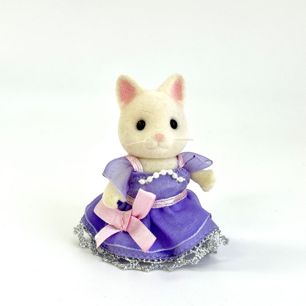 [used] Silk Cat Girl Sylvanian Families Calico Critters