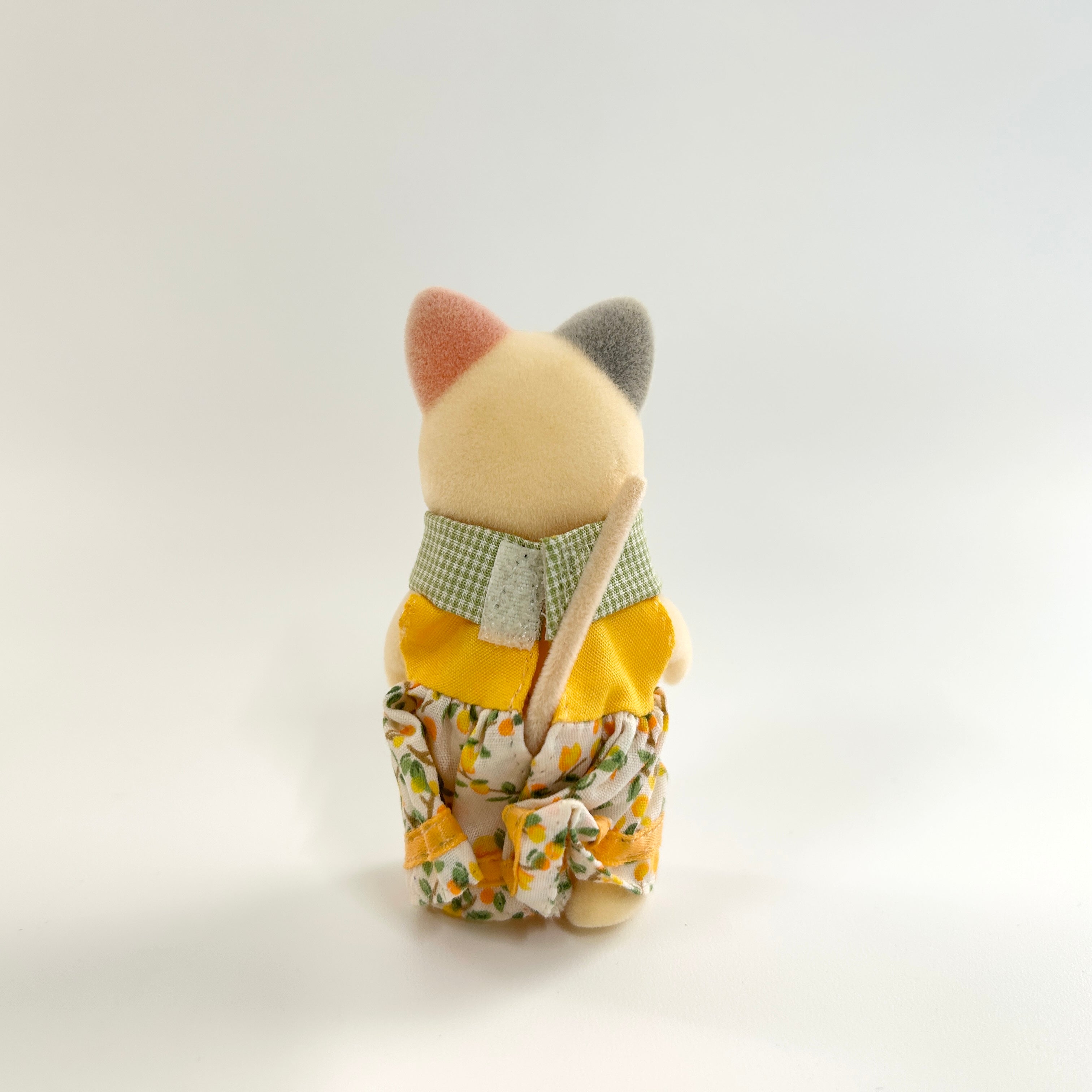 [used] Whiskers Spotted Cat Ice Cream Shop 2001 MI-39 Sylvanian Families Calico Critters