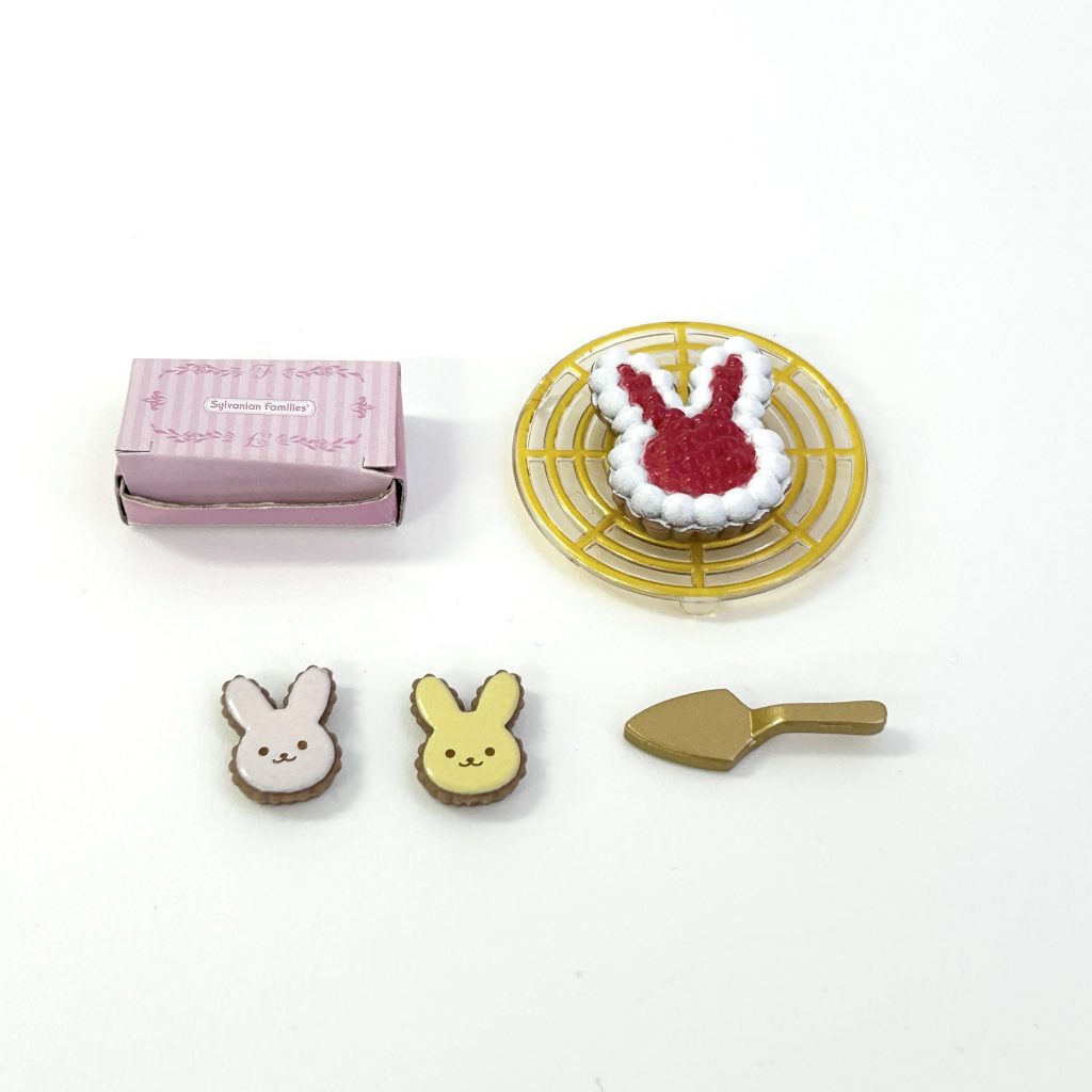 [used] Capsules Toy Cake Shop in the Forest 3 Rabbit-shaped tart Sylvanian Families Calico Critters
