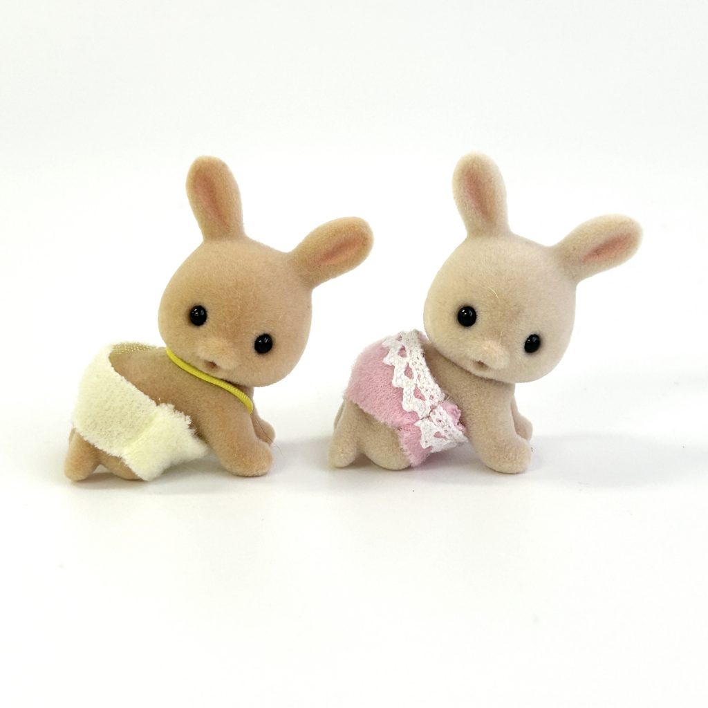 [used] Crawling Rabbit Babies Sylvanian Families Calico Critters
