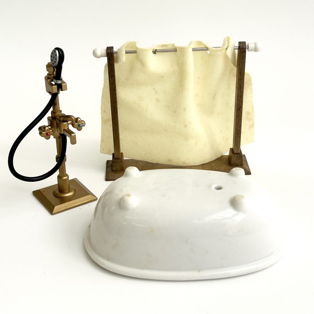 [used] Vintage Bath and Shower Set 1994 KA-66 Sylvanian Families Calico Critters