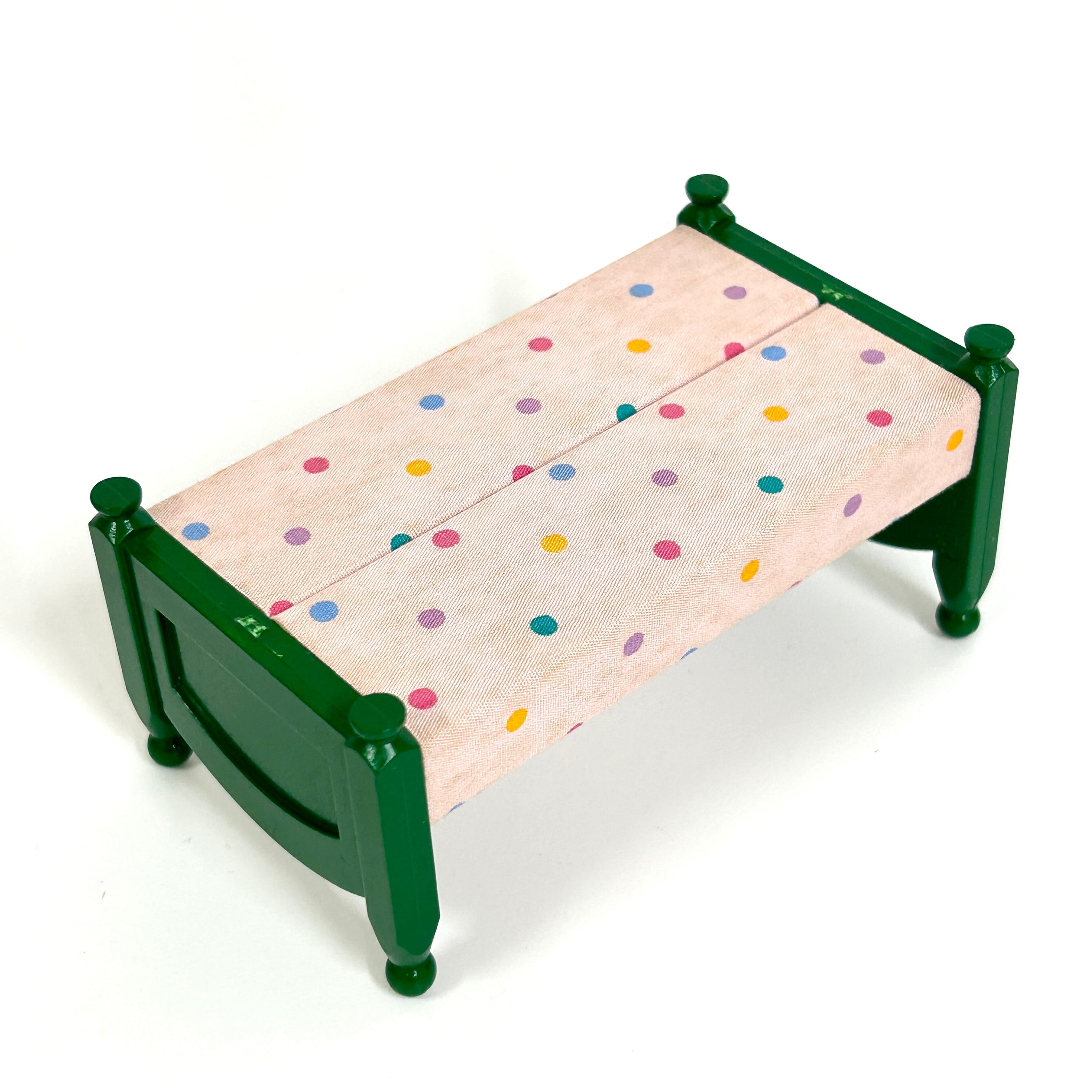 [used] Green Bed (M) Polka Dots Pink KA-08 Sylvanian Families Calico Critters