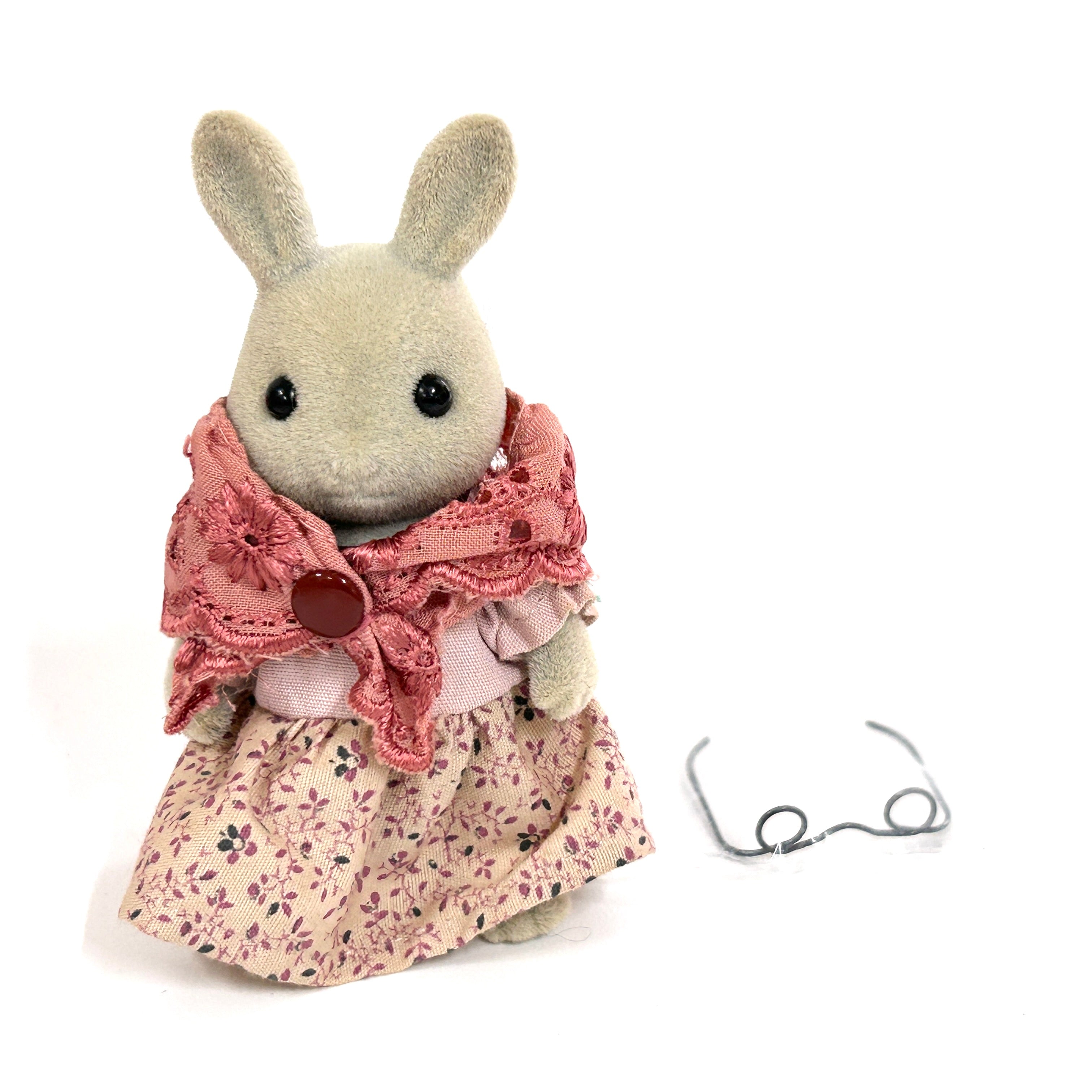 [used] Vintage Gray Rabbit Grand Mother 1985 U-17-950 Sylvanian Families Calico Critters