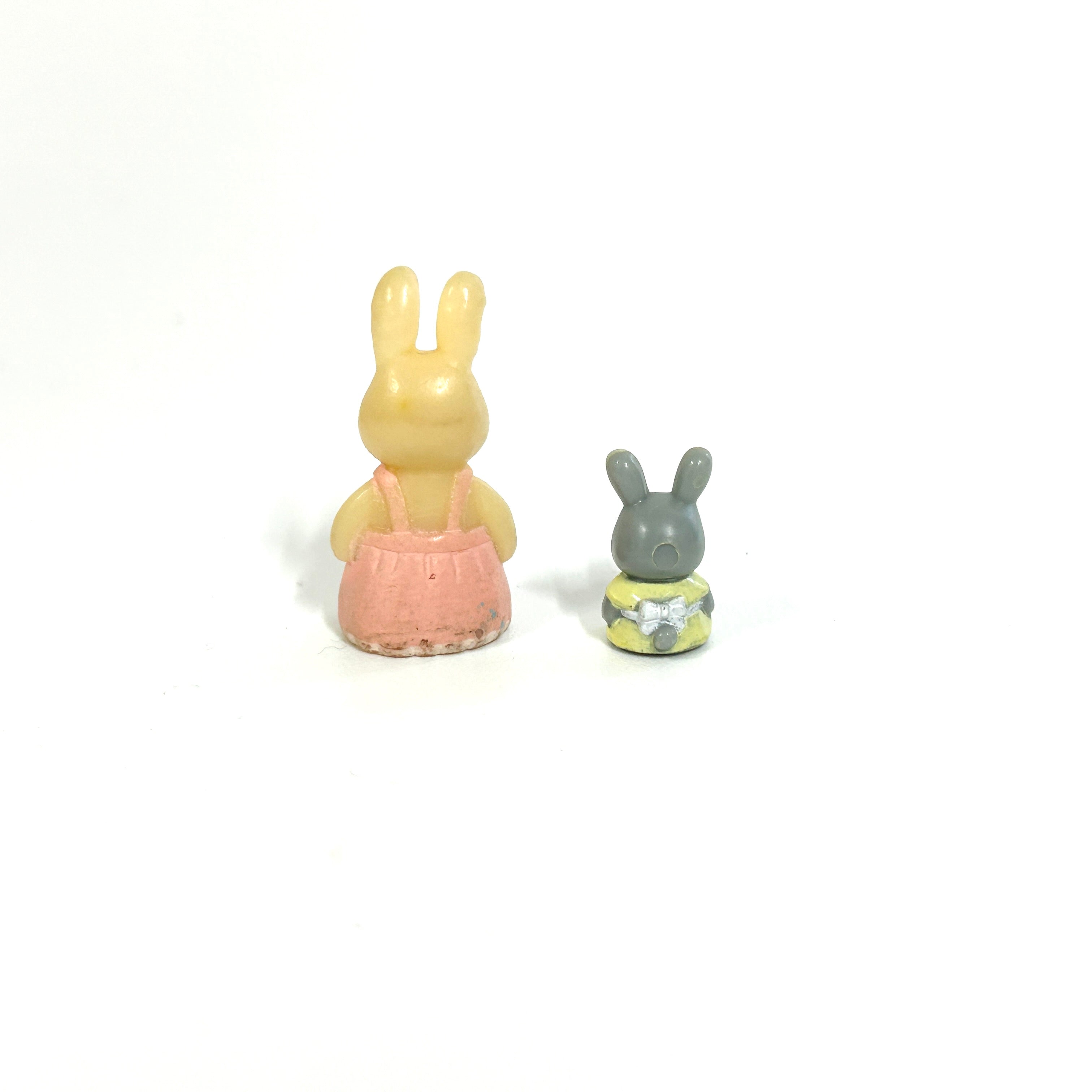 [used] Miniature Milk Rabbit and Cottontail Rabbit Sylvanian Families Calico Critters