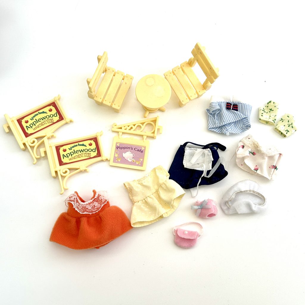 [used] Applewood Department Store Flair 4861 Sylvanian Families Calico Critters