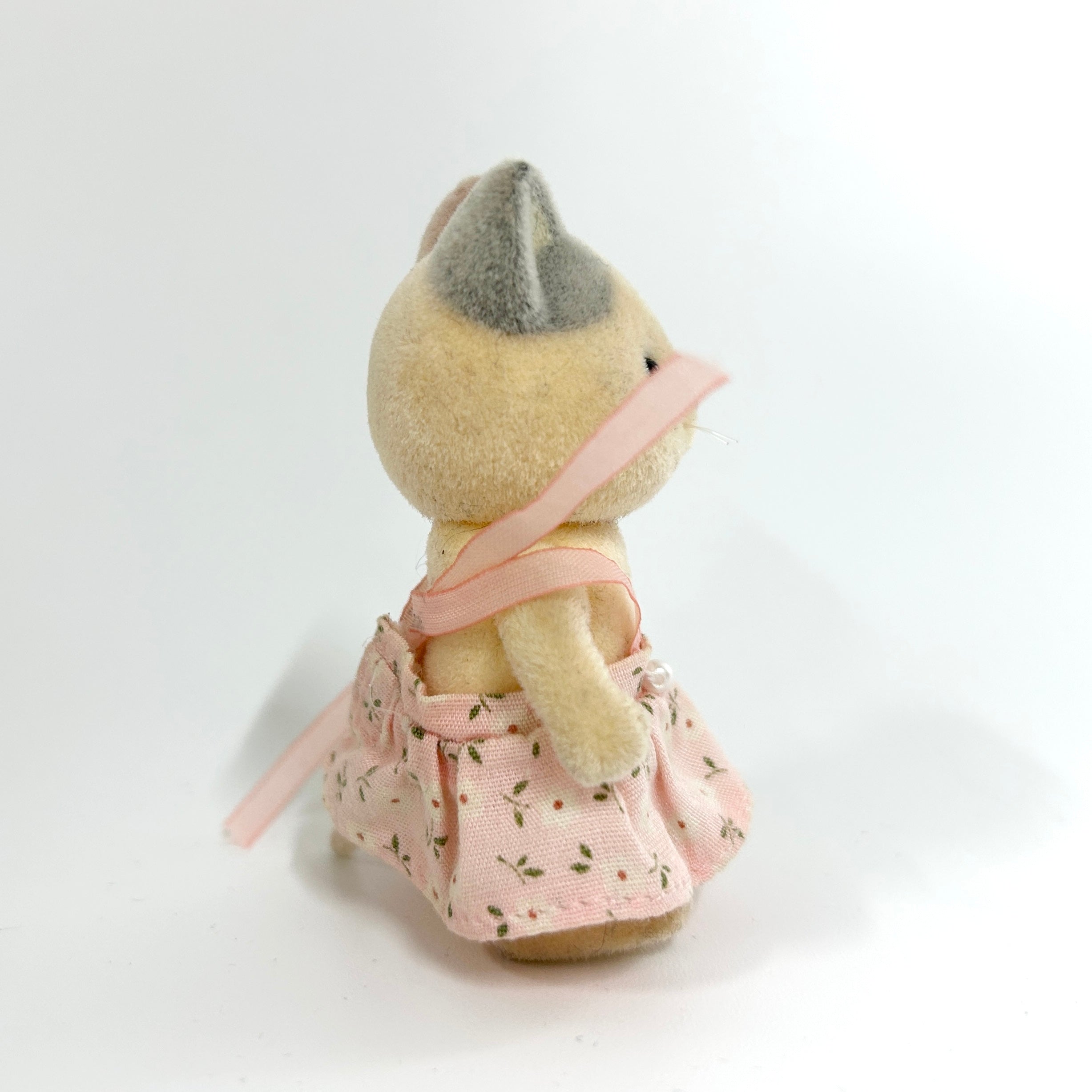 [used] Whiskers Spotted Cat Girl Sylvanian Families Calico Critters