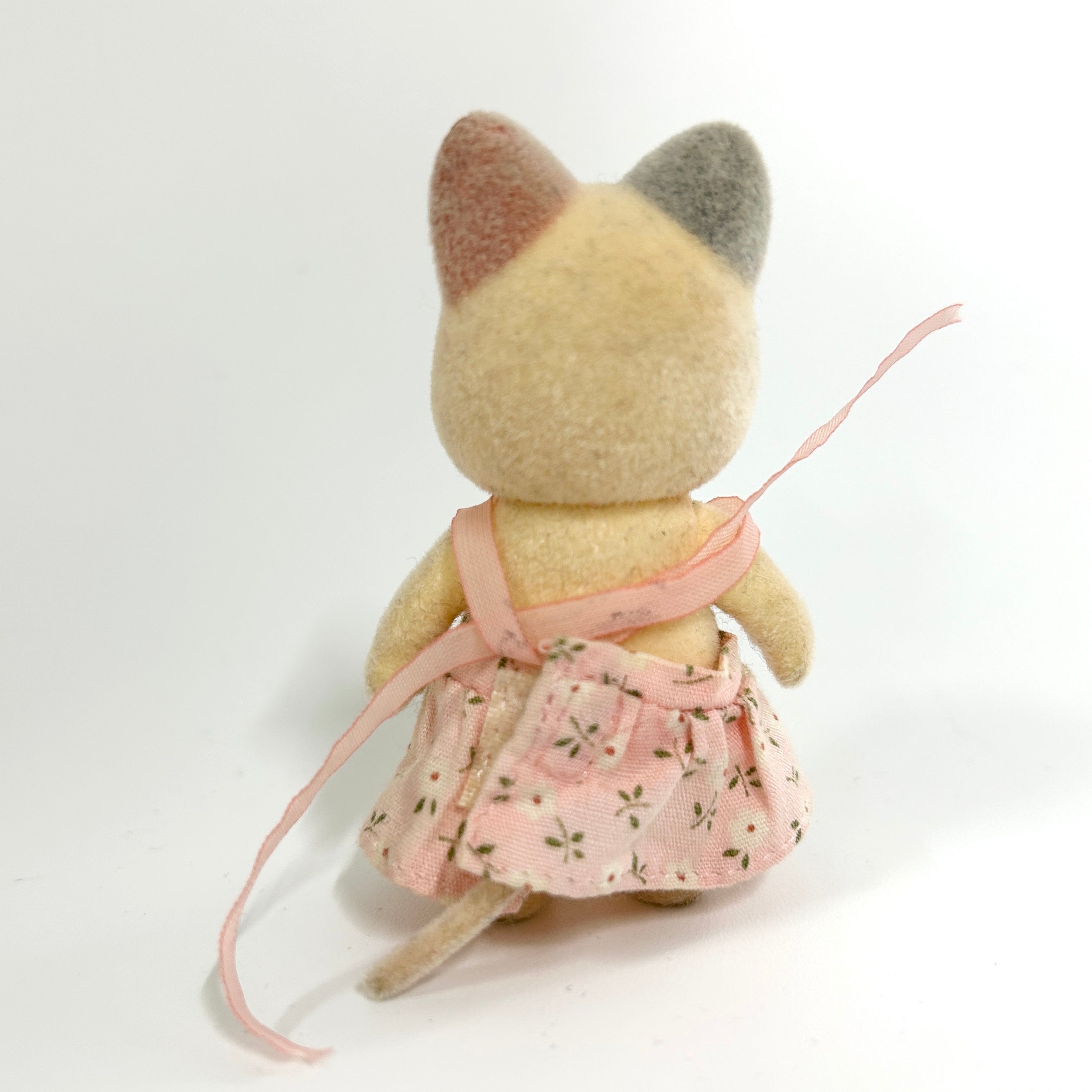 [used] Whiskers Spotted Cat Girl Sylvanian Families Calico Critters