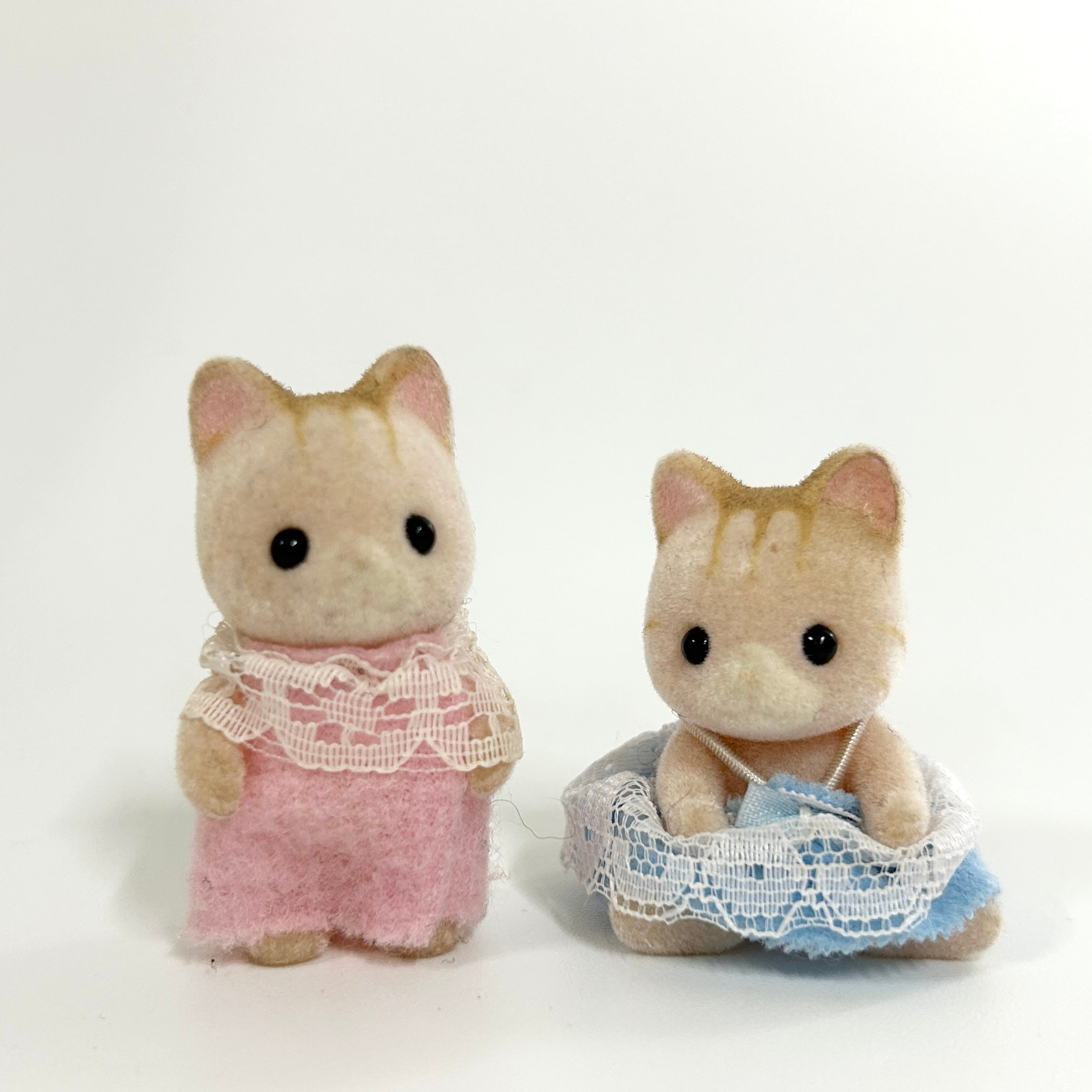 [used] Pink Striped Cat Baby Twins Fan Club 2000 Sylvanian Families Calico Critters