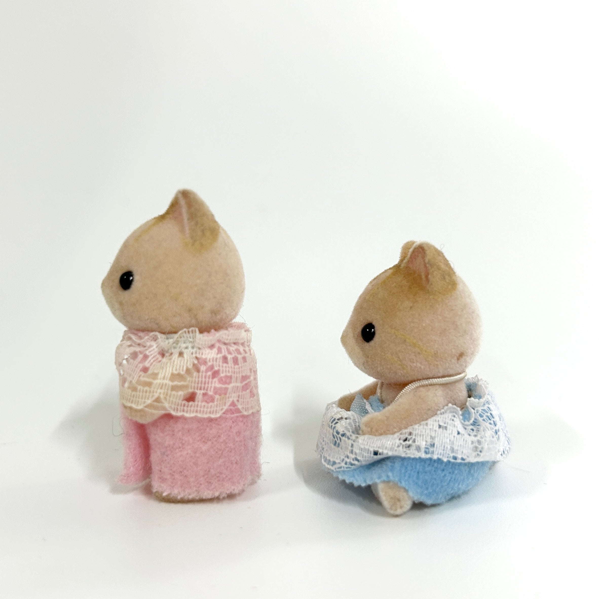 [used] Pink Striped Cat Baby Twins Fan Club 2000 Sylvanian Families Calico Critters