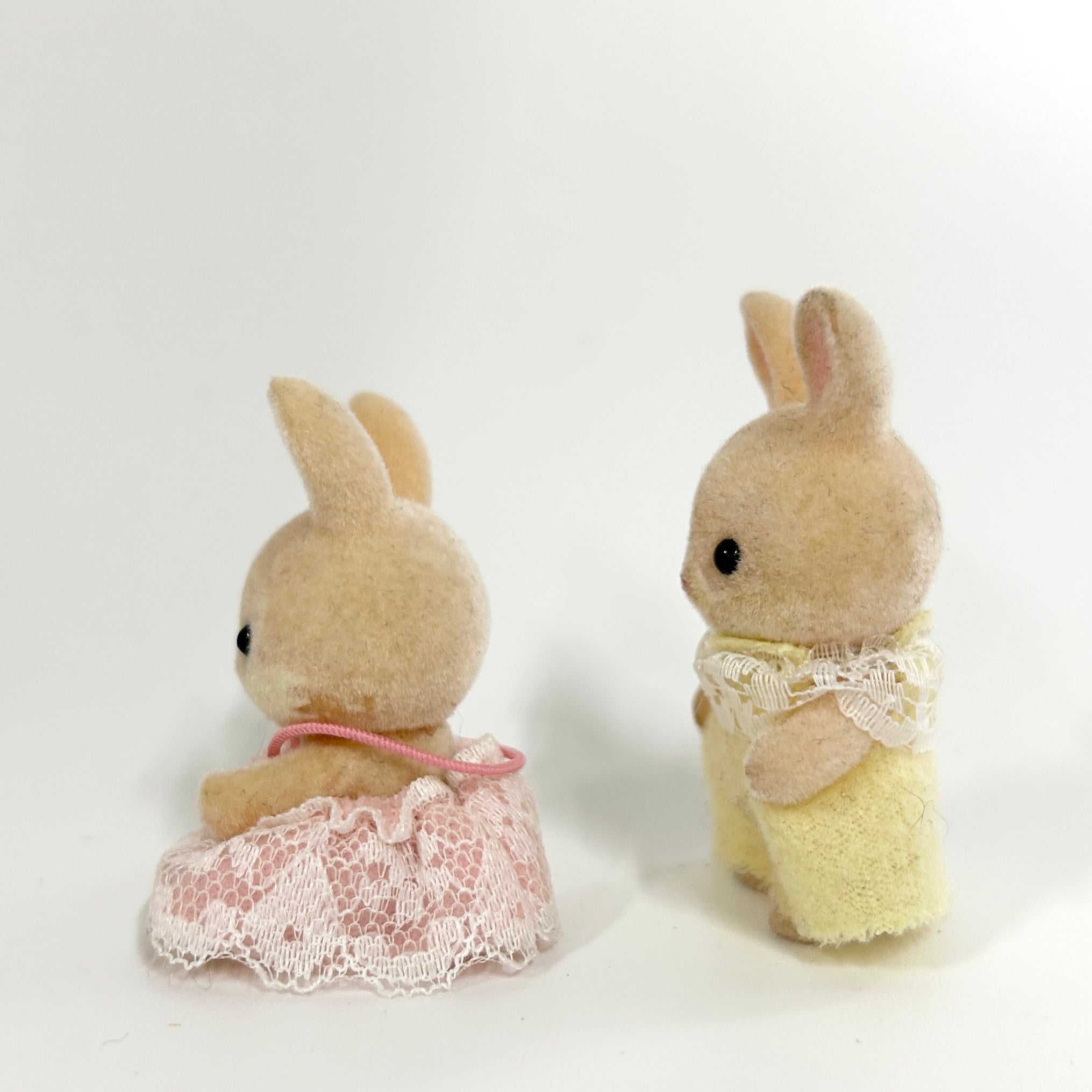 [used] Pink Cottontail Rabbit Twins Sylvanian Families Calico Critters