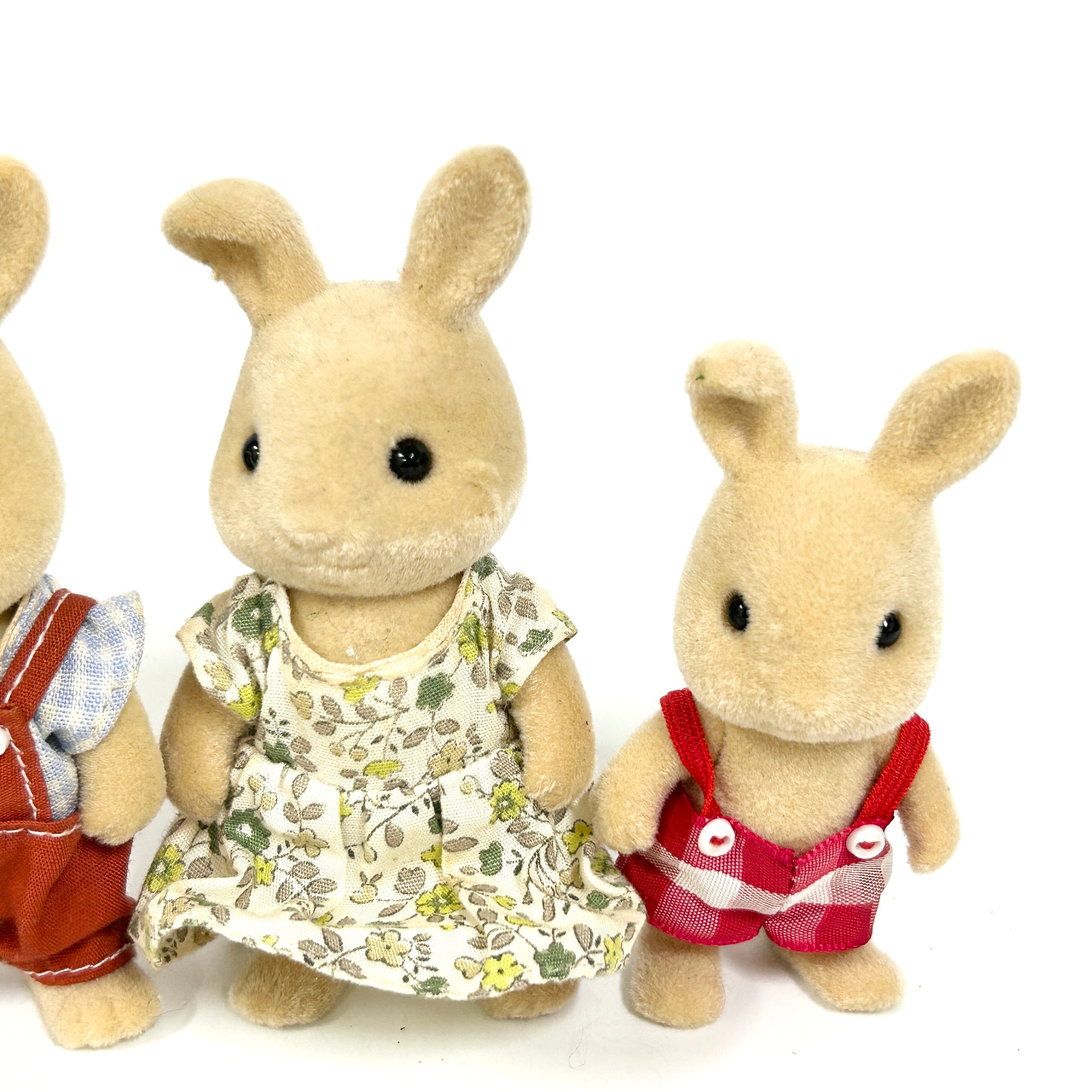 [used] Vintage Ivory Rabbit Family Sylvanian Families Calico Critters