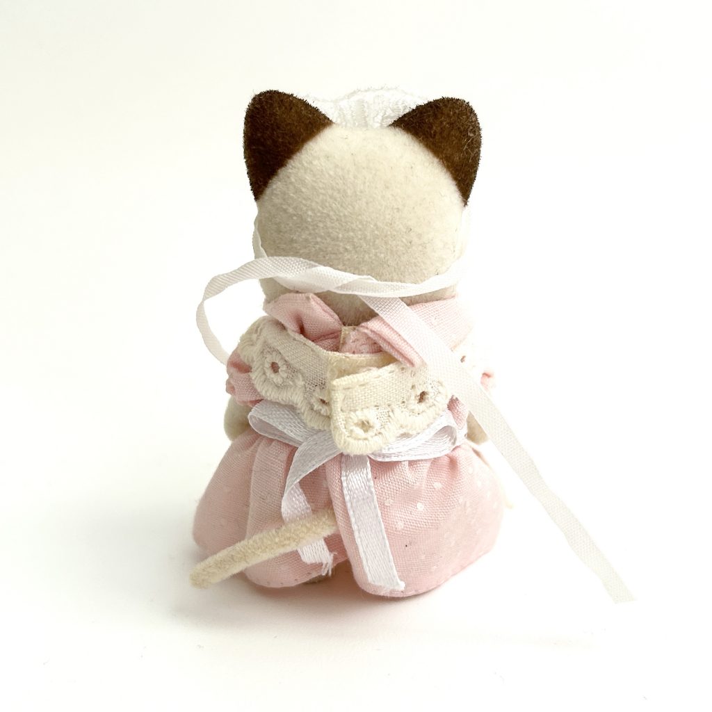 [used] Cream Cat Waitress Set Sylvanian Families Calico Critters