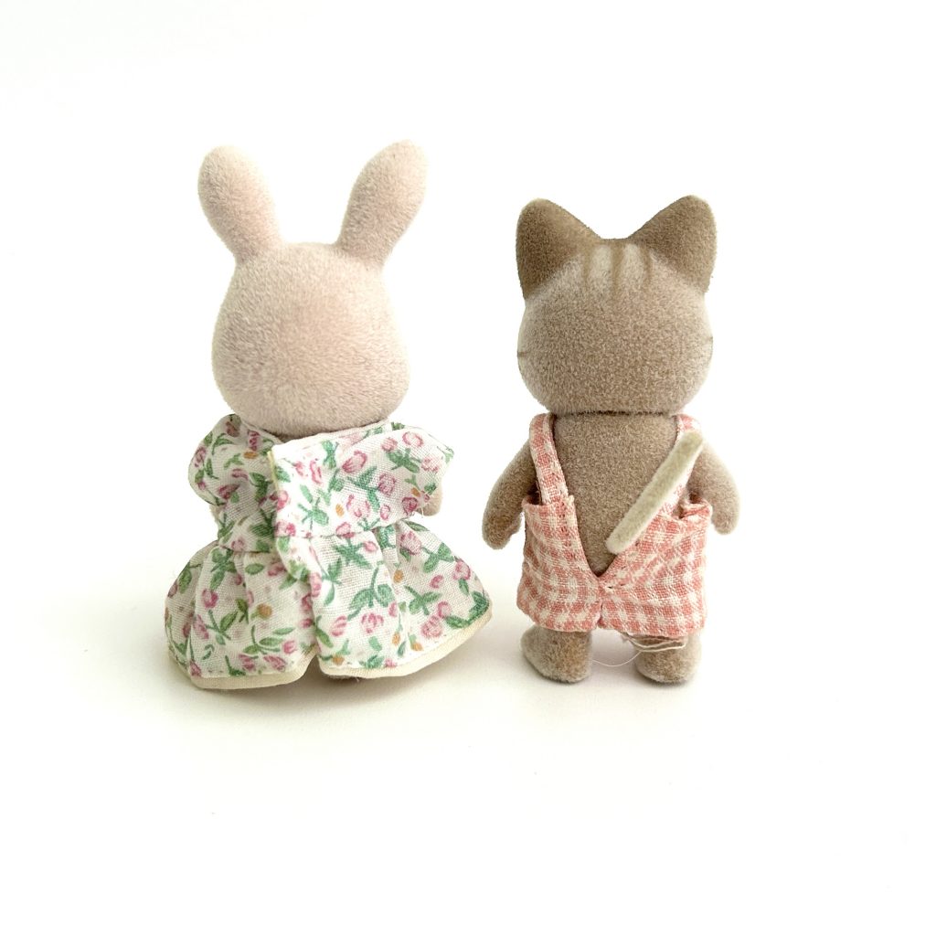 [used] Striped Cat Boy Milk Rabbit Girl Sylvanian Families Calico Critters