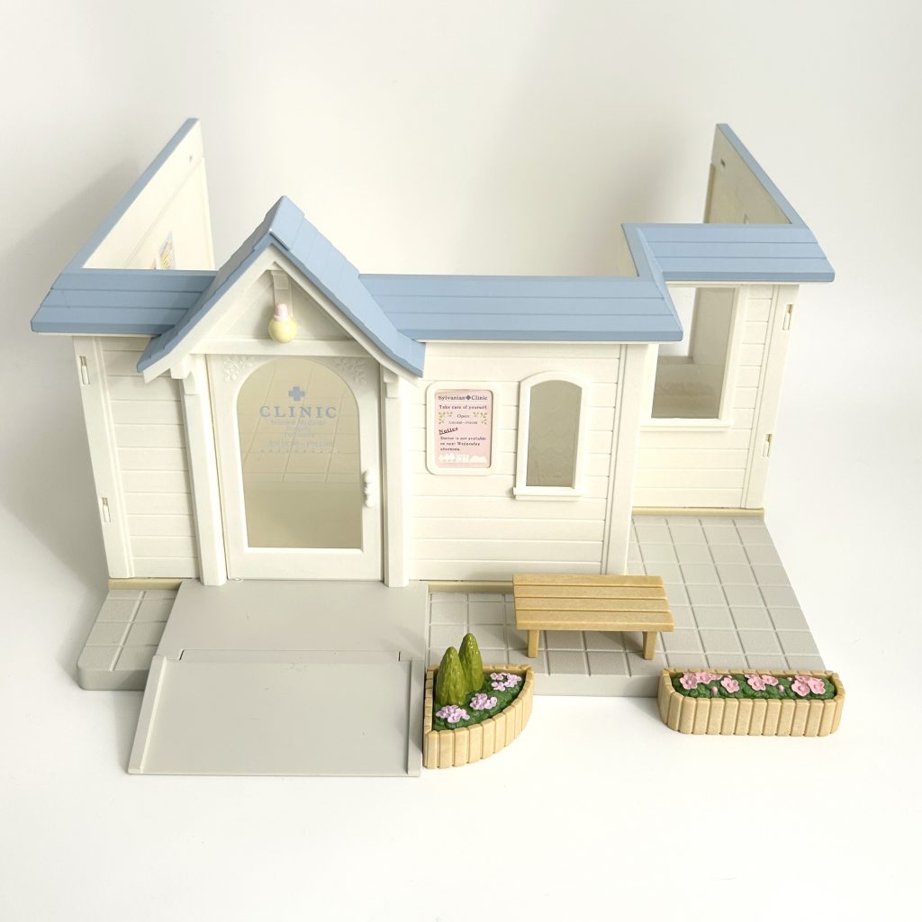 [used] Country Clinic H-01 Sylvanian Families Calico Critters