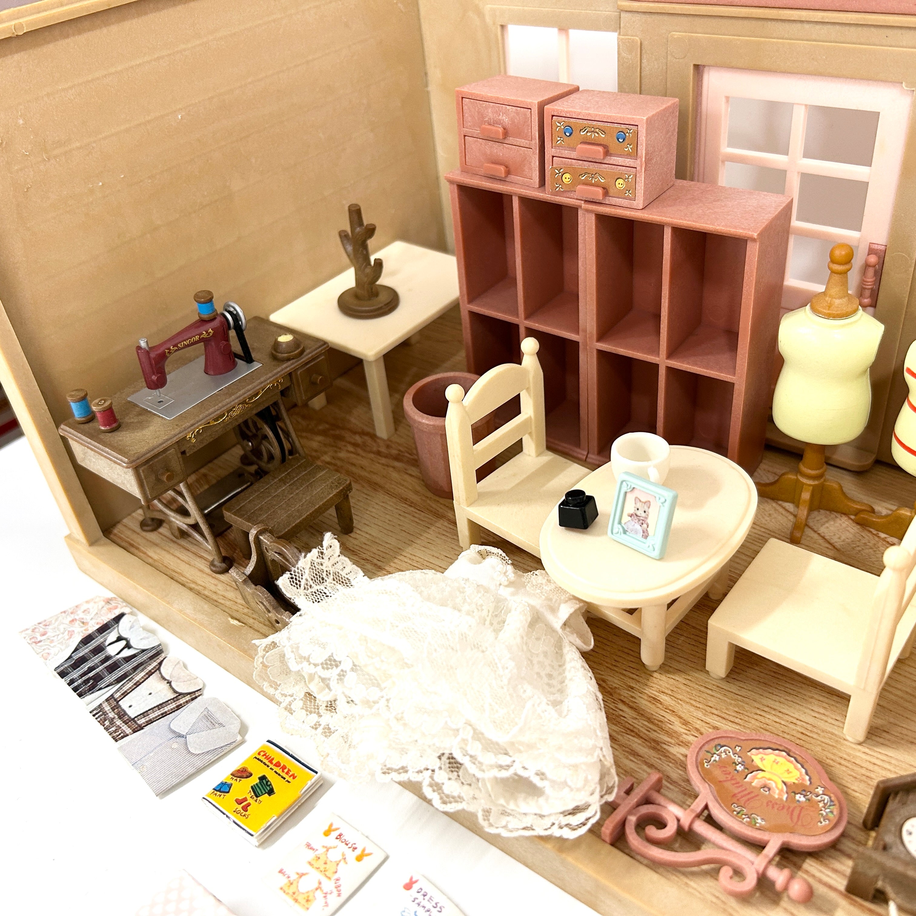 [used] Vintage Dressmaker in the Forest 1994 HA-20 Sylvanian Families Calico Critters