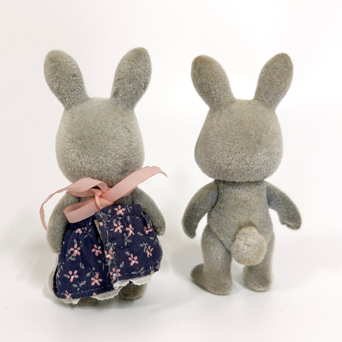 [used] Gray Rabbit Boy Girl Sylvanian Families Calico Critters