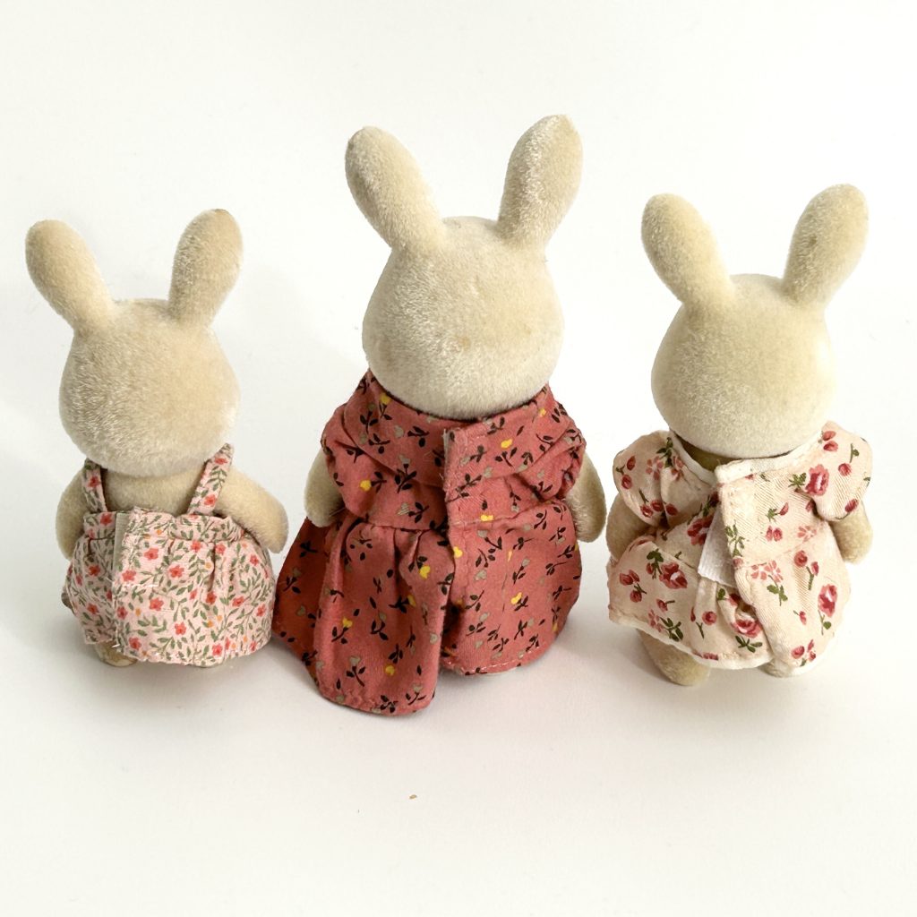 [used] Milk Rabbit Mother Girl Sylvanian Families Calico Critters