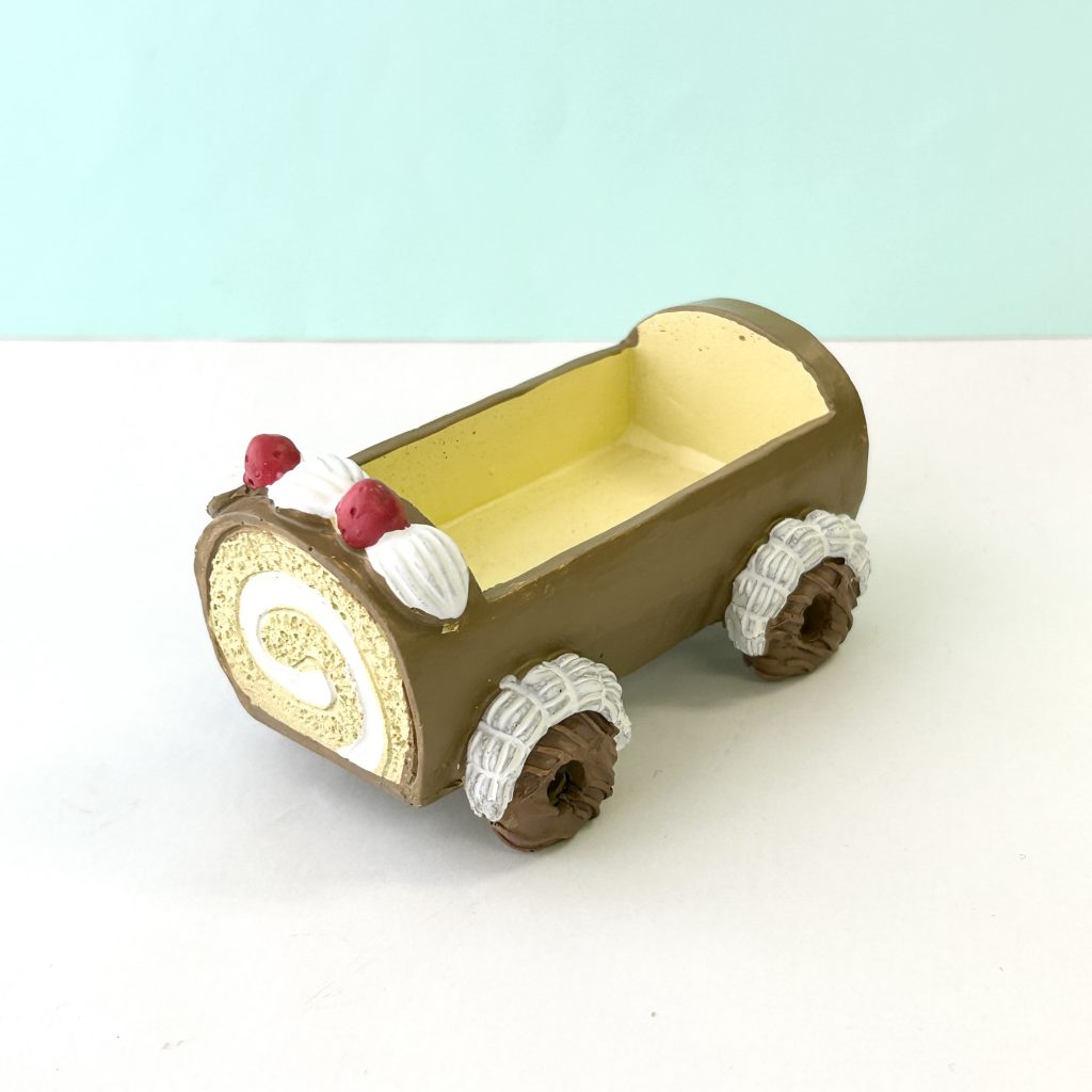 Resin Roll Cake Car Large Size Natural Kitchen