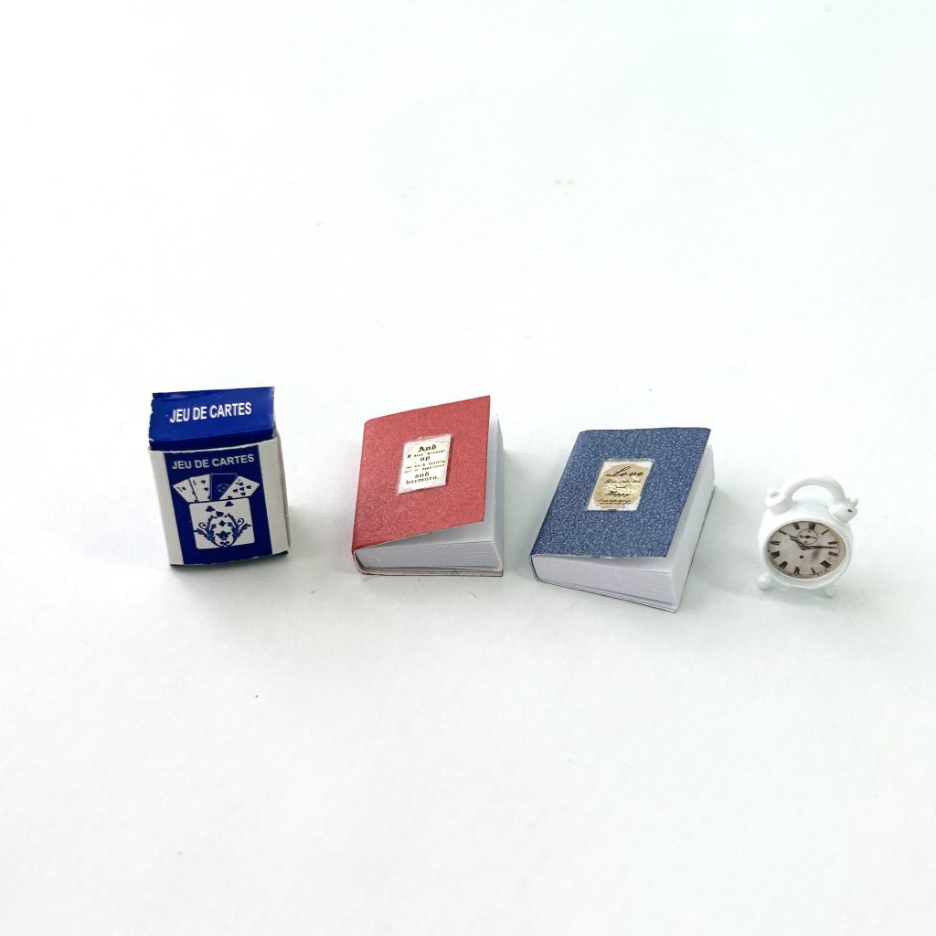 Miniature Set Book Alarm Clock Playing Cards Natural Kitchen