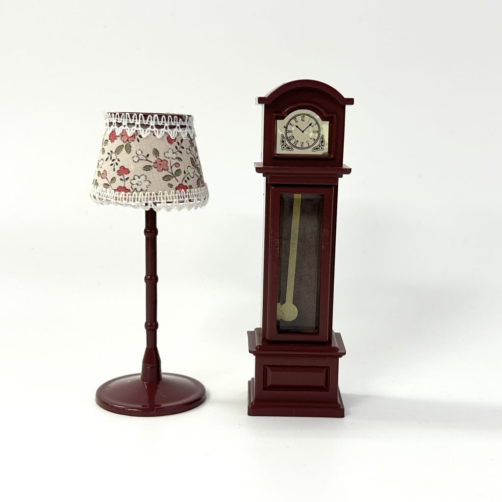 [used] Lamp and Grandfather Clock Sylvanian Families Calico Critters