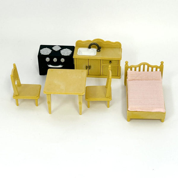 [Used] FURNITURE SET DINING BED Epoch Sylvanian Families