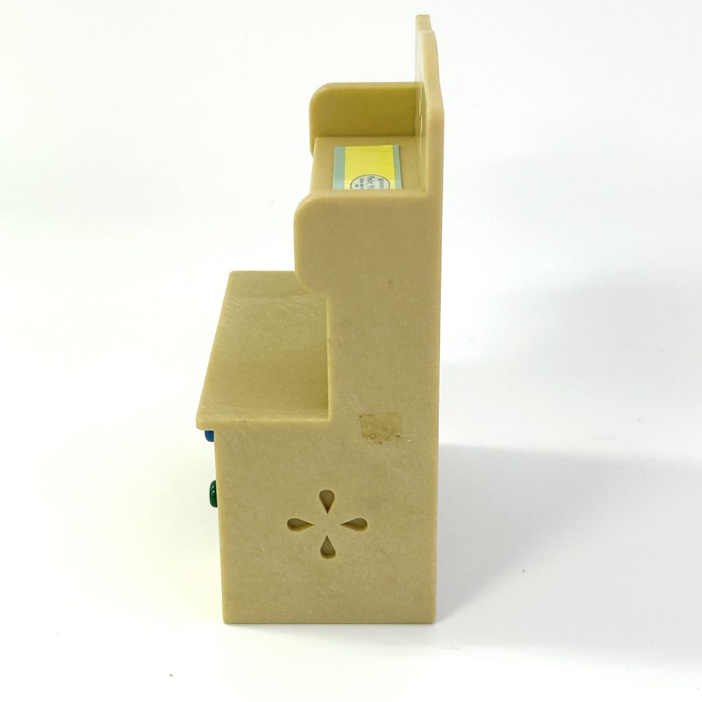 [used] Children’s Desk Sylvanian Families Calico Critters