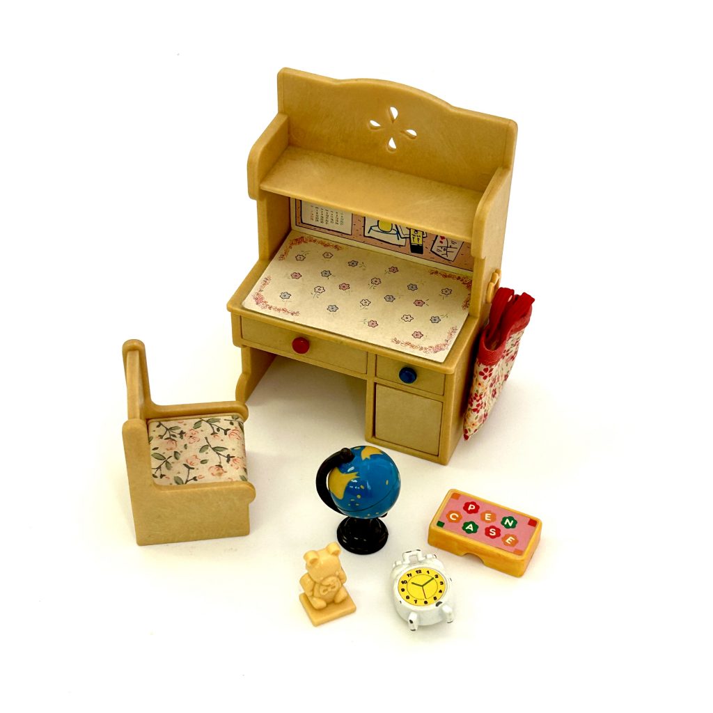 [used] Vintage Study Desk Set 1995 KA-68 Sylvanian Families Calico Critters