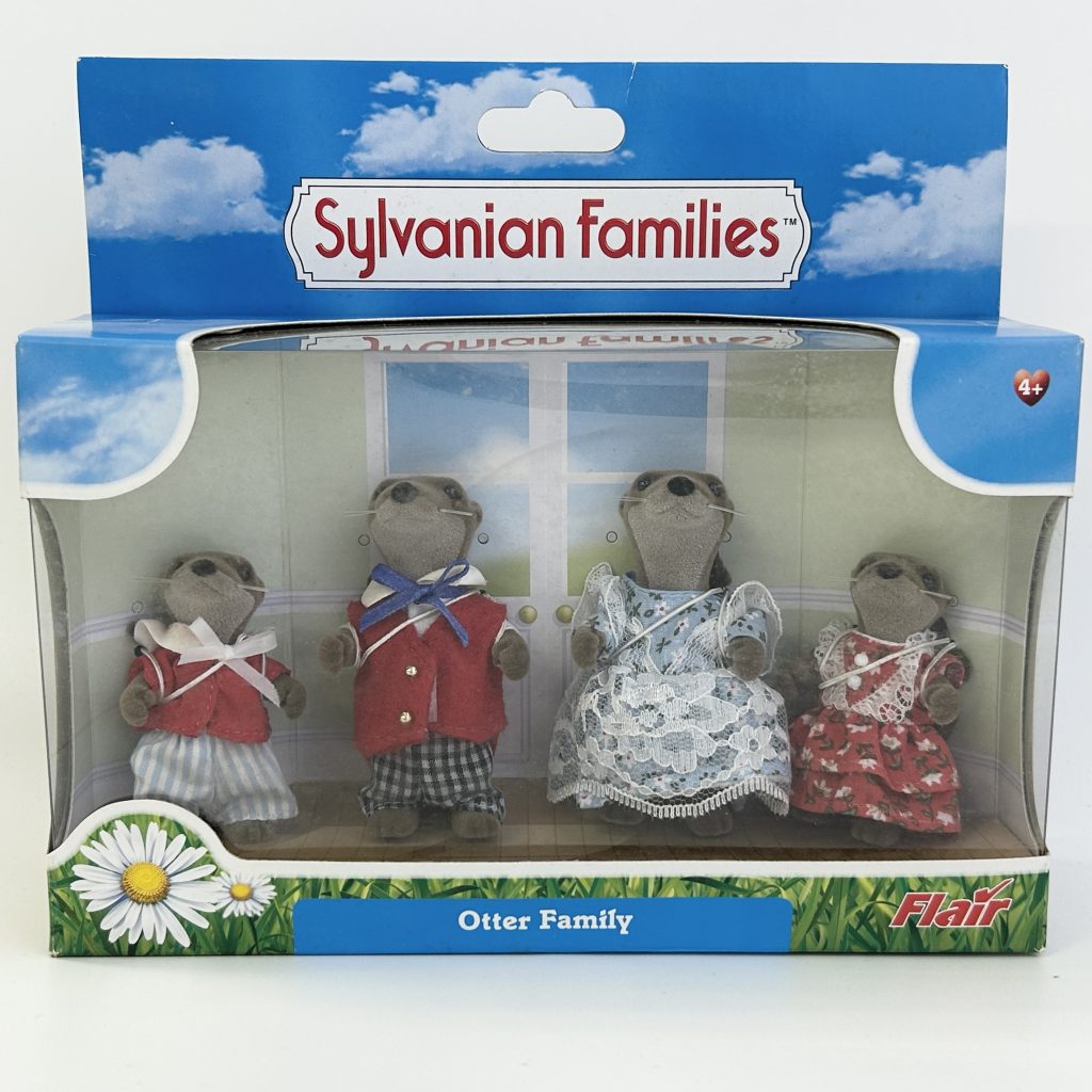 [used] Otter Family Flair 4061F Sylvanian Families Calico Critters