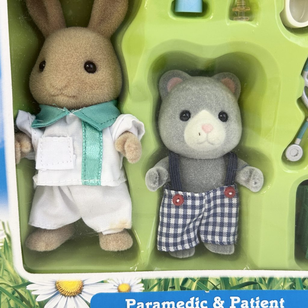 [used] Paramedic & Patient Flair 4412 Sylvanian Families Calico Critters