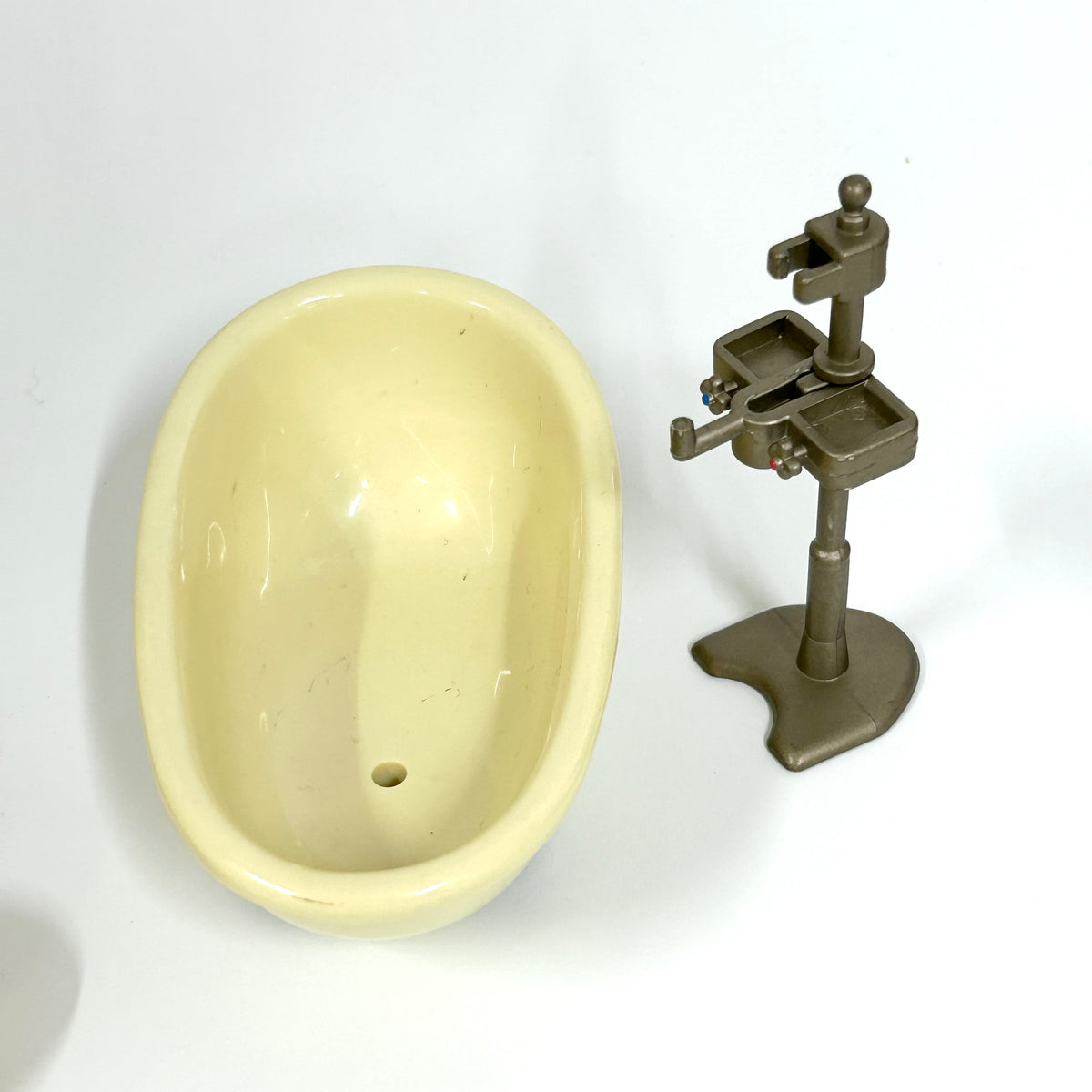 [used] Bathtub Set Sylvanian Families Calico Critters