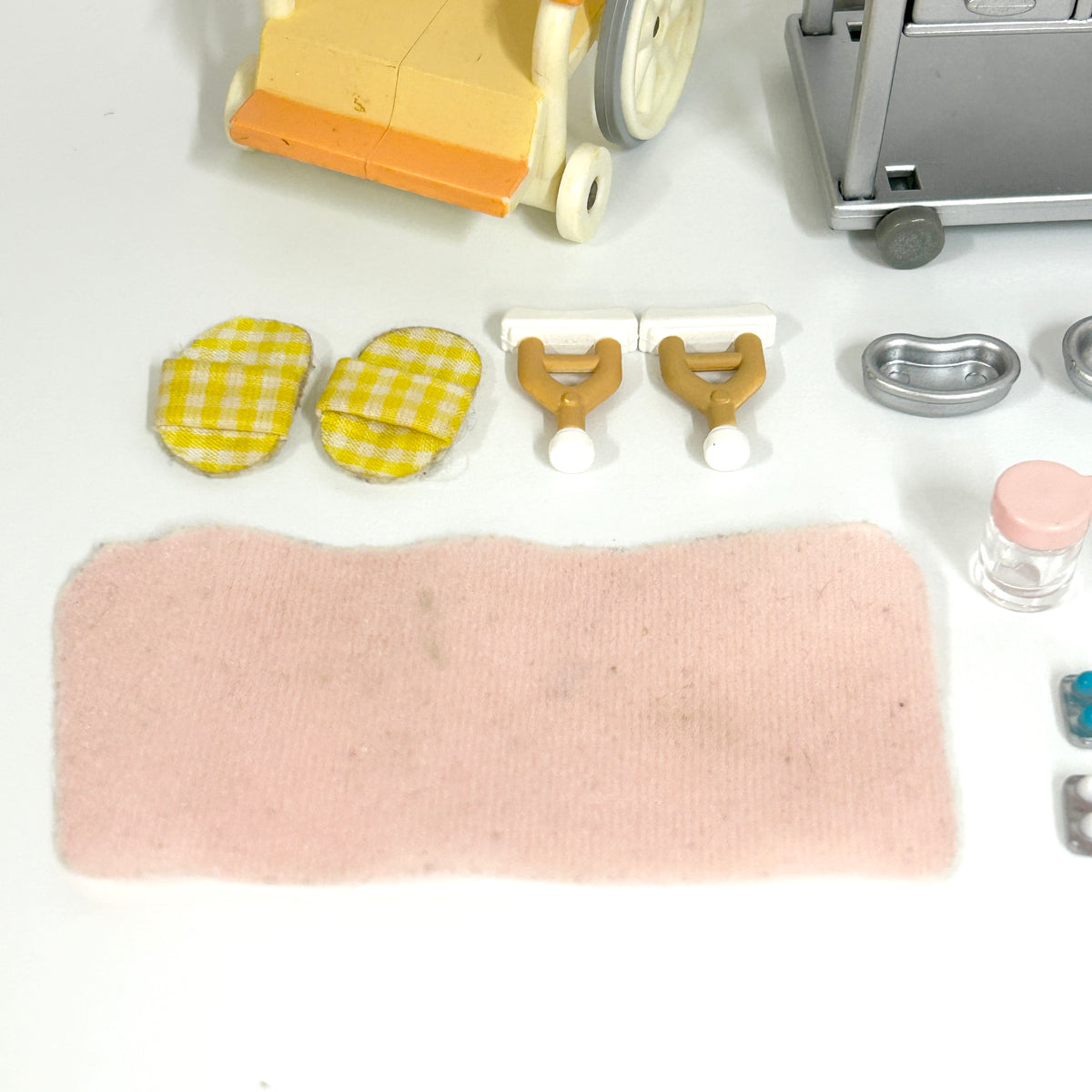 [used] Nurse Set 2013 H-13 Sylvanian Families Calico Critters
