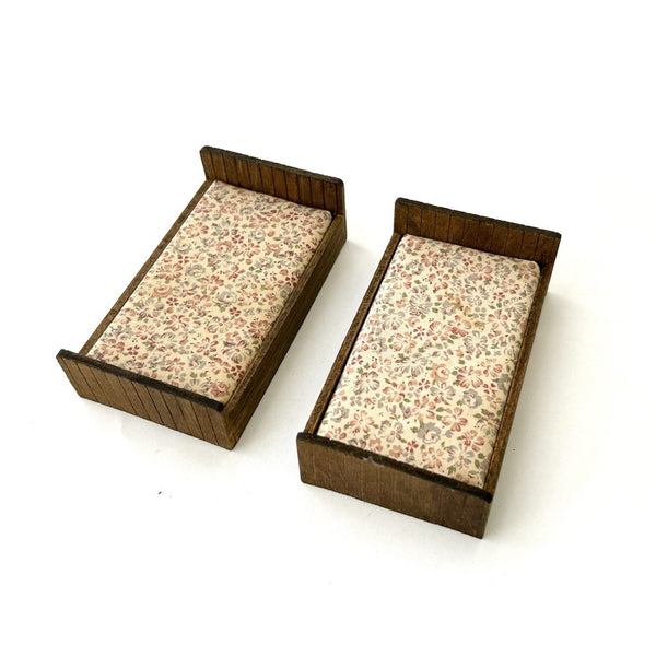 [Used] VINTAGE MEMORY TIME BED M-012-680 SET Epoch Japan Sylvanian Families