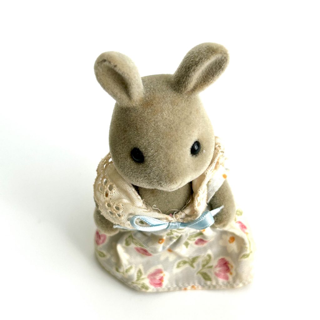 [used] Vintage Gray Rabbit Mother Sylvanian Families Calico Critters