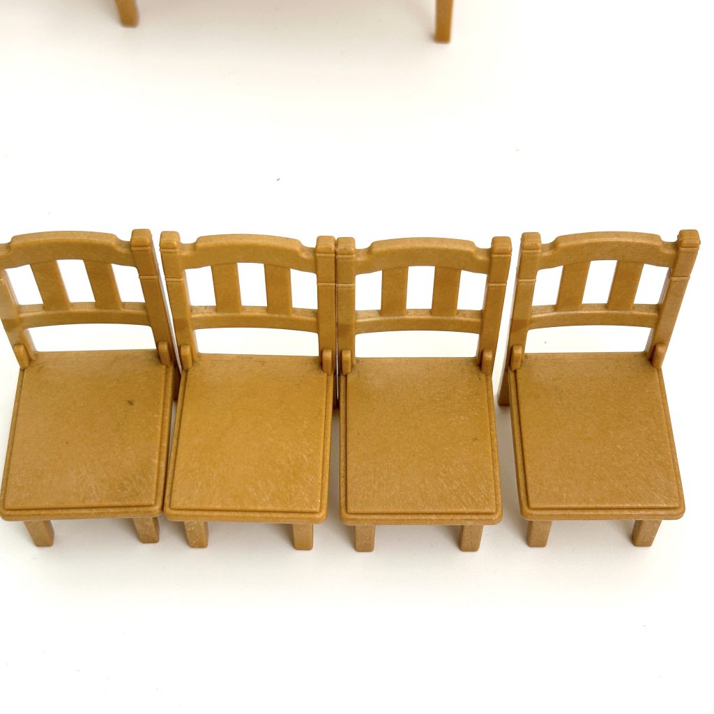 [used] Family Table Set Sylvanian Families Calico Critters