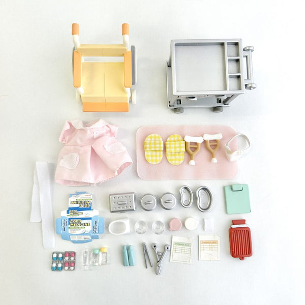 [Used] Sylvanian Families Nurse Set H-13 2013 Calico Critters