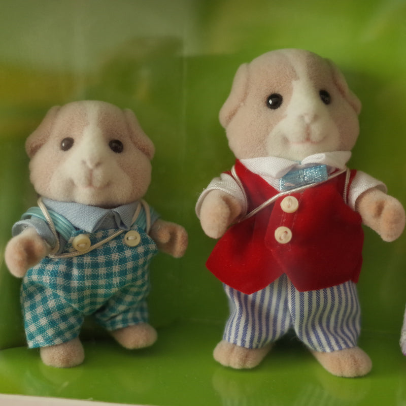 GUINEA PIG FAMILY 4146 Flair UK Retired Rare Sylvanian Families