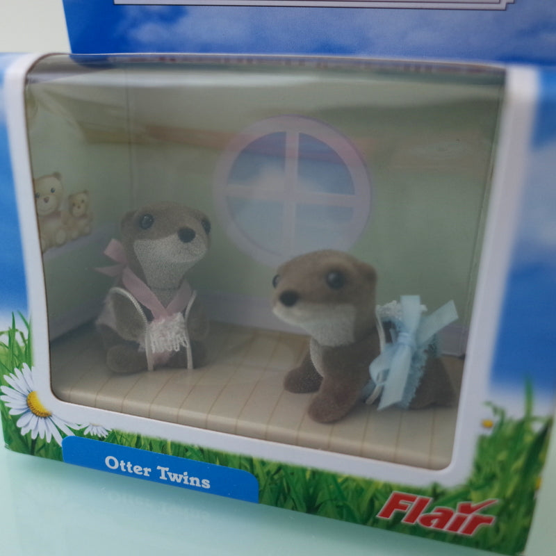 OTTER BABY TWINS 4062 Flair Retired Retired Sylvanian Families
