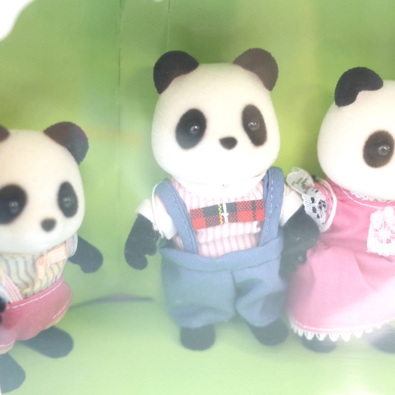 PANDA FAMILY 2885 Retired Open Hands Sylvanian Families