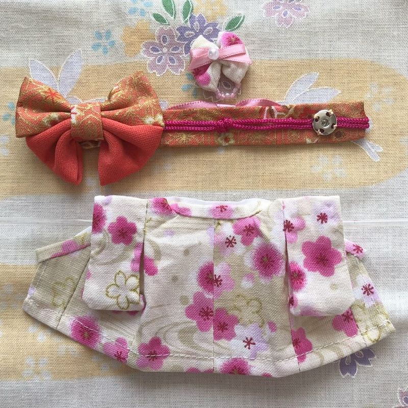 HANDMADE KIMONO FOR MOTHER WHITE / PINK FLORAL Japan handmade