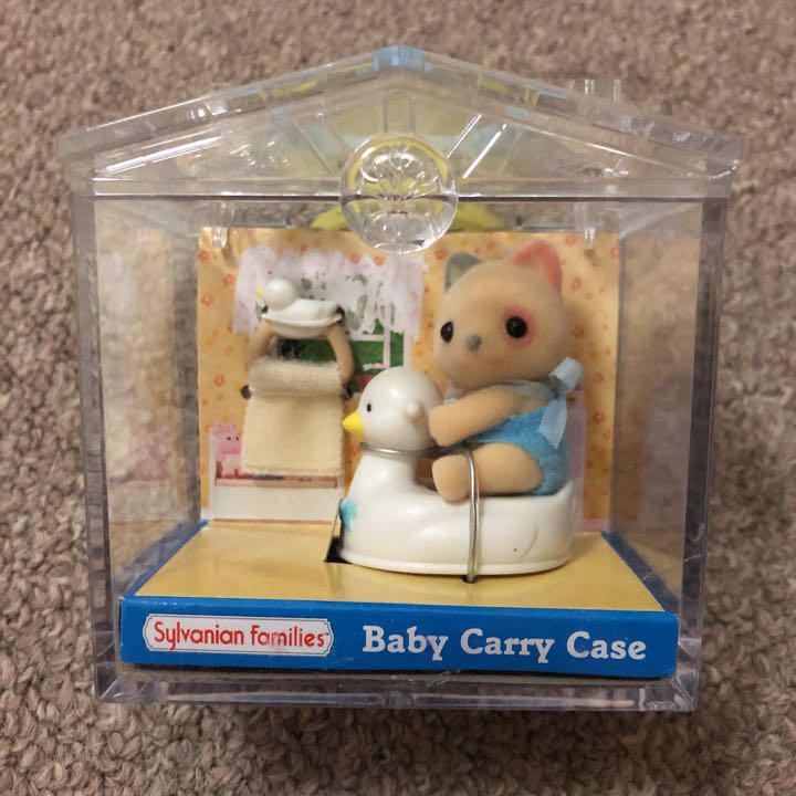BABY CARRY CASE SPOTTED CAT FLAIR Epoch UK Sylvanian Families