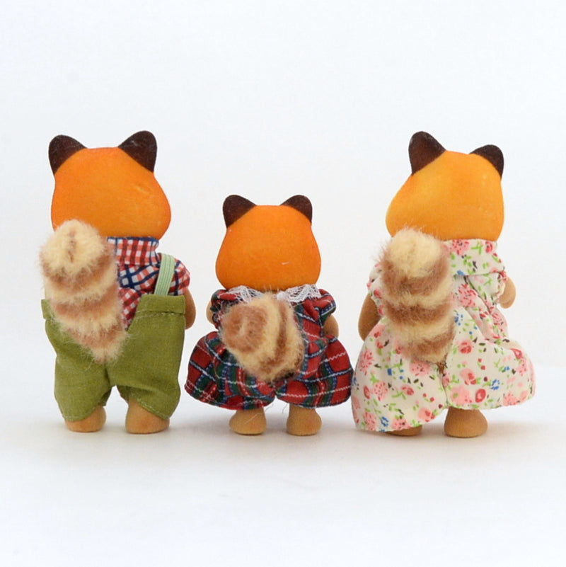 [Used] RED PANDA FATHER MOTHER GIRL Japan Sylvanian Families