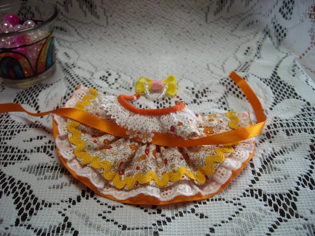 HANDMADE ORANGE DRESS FOR MOTHER Sylvanian Families